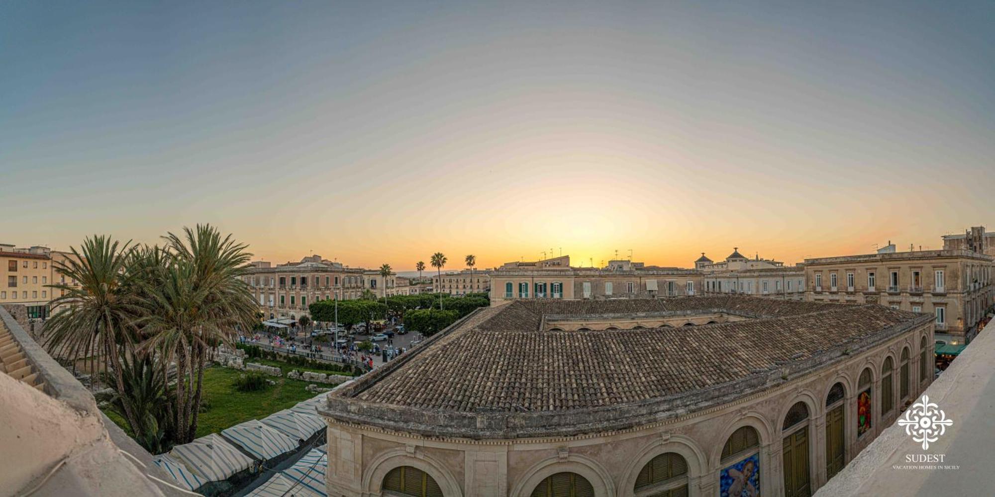 La Terrazza Sull'Antico Mercato Di Ortigia Syrakus Exterior foto