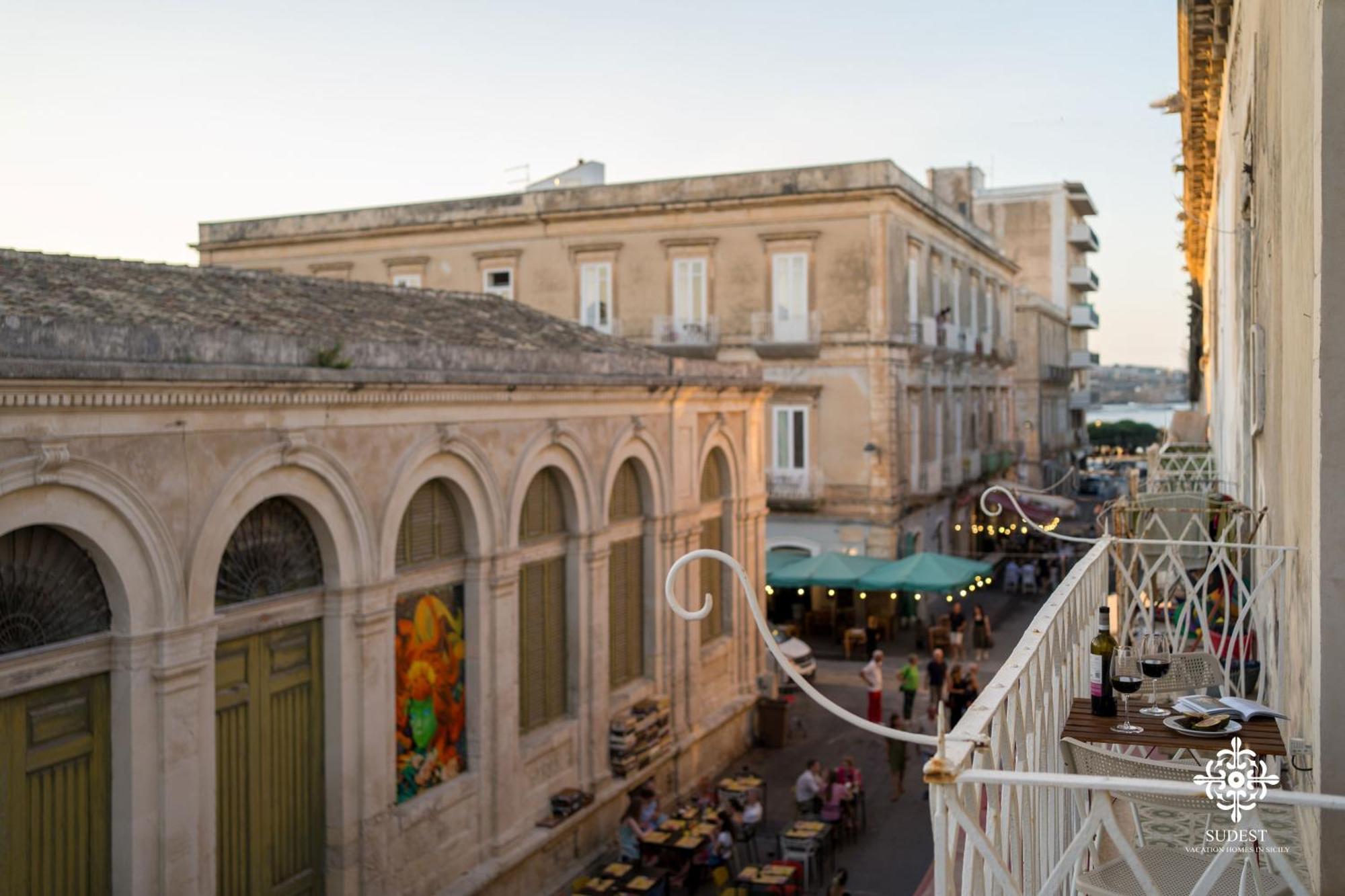 La Terrazza Sull'Antico Mercato Di Ortigia Syrakus Exterior foto
