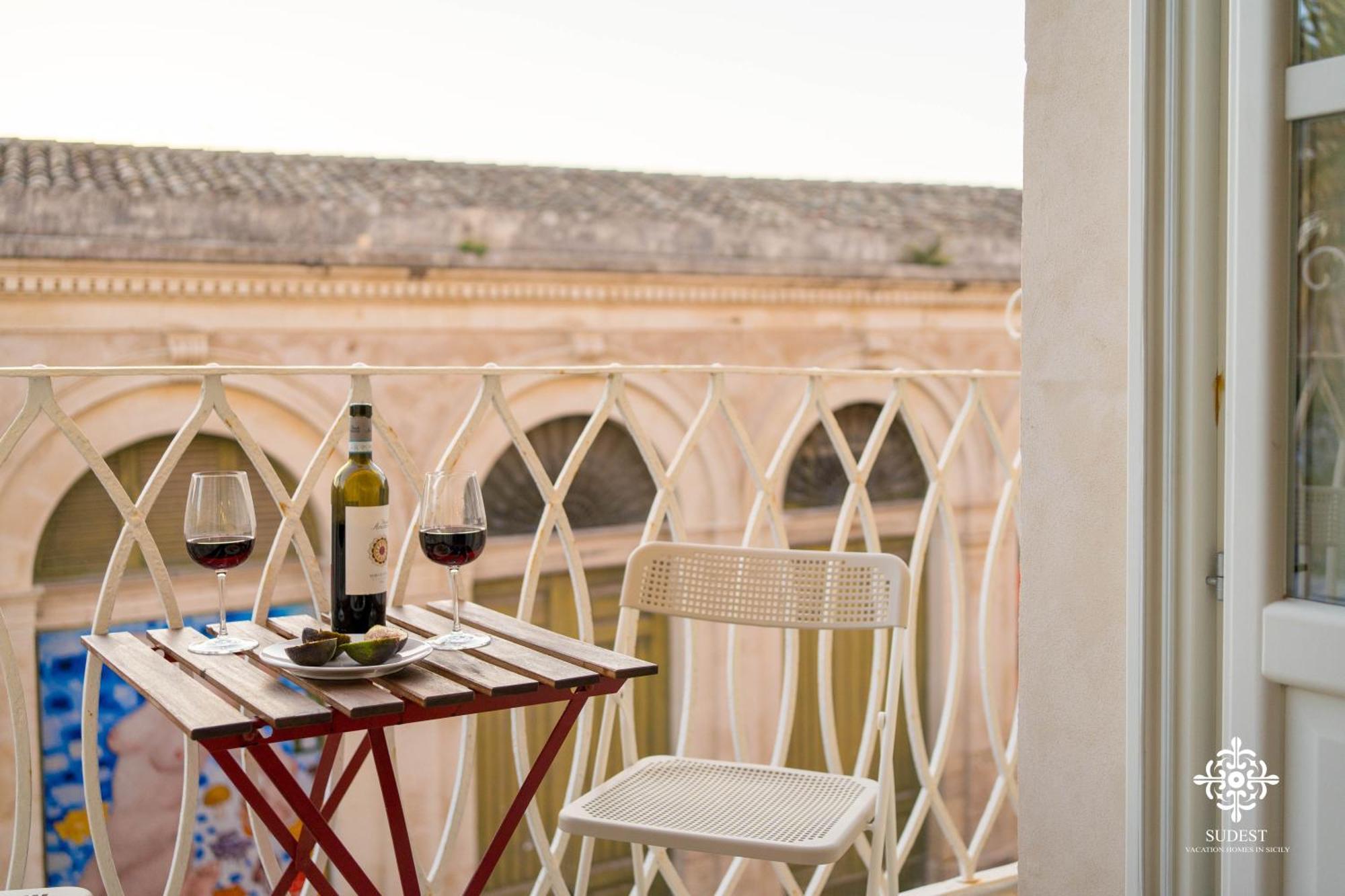La Terrazza Sull'Antico Mercato Di Ortigia Syrakus Exterior foto